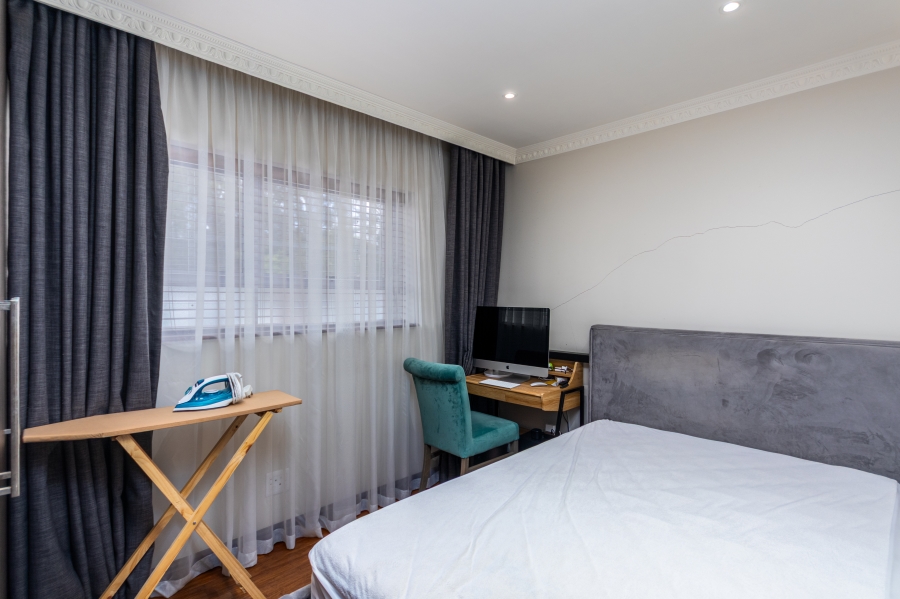 3 Bedroom Property for Sale in Kenilworth Western Cape